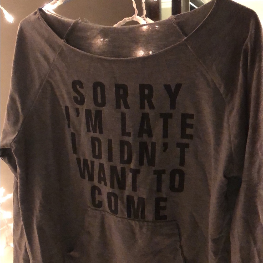Boutique pullover